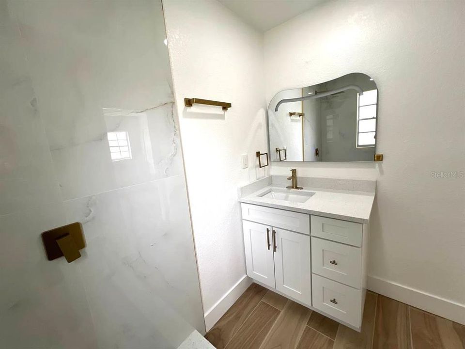 En Venta: $485,000 (4 camas, 3 baños, 1405 Pies cuadrados)