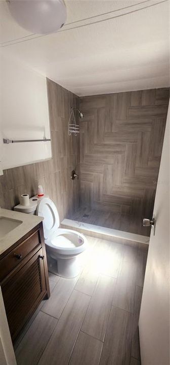 En Venta: $245,000 (4 camas, 2 baños, 1089 Pies cuadrados)