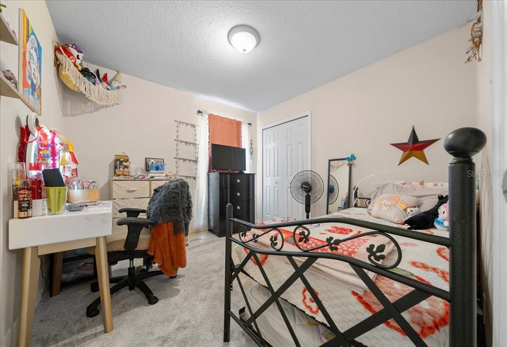 En Venta: $289,000 (3 camas, 2 baños, 1439 Pies cuadrados)