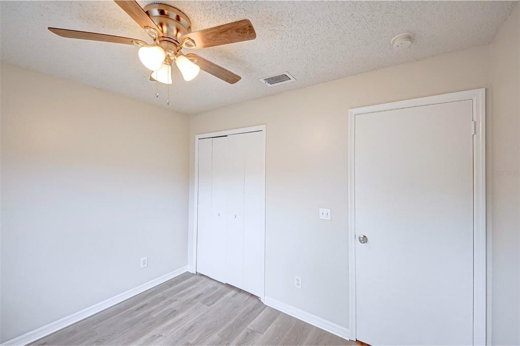 For Sale: $385,700 (3 beds, 2 baths, 1183 Square Feet)