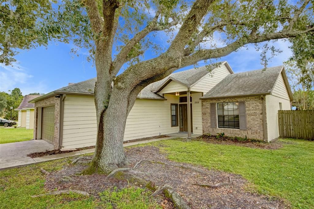 For Sale: $385,700 (3 beds, 2 baths, 1183 Square Feet)