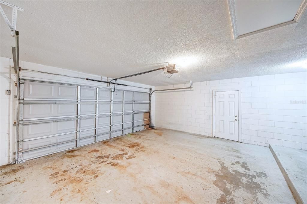 For Sale: $385,700 (3 beds, 2 baths, 1183 Square Feet)