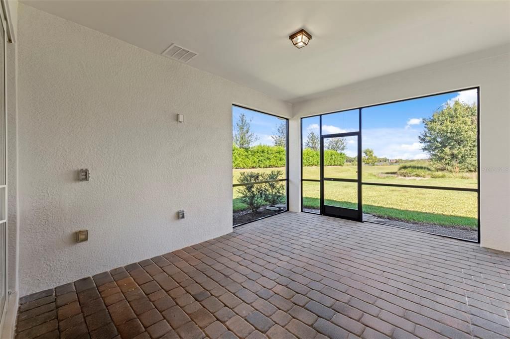 For Sale: $499,000 (3 beds, 2 baths, 2056 Square Feet)