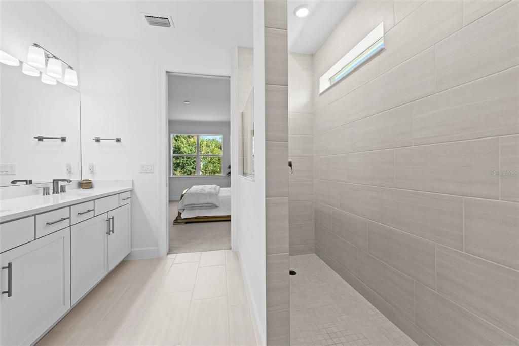 For Sale: $499,000 (3 beds, 2 baths, 2056 Square Feet)