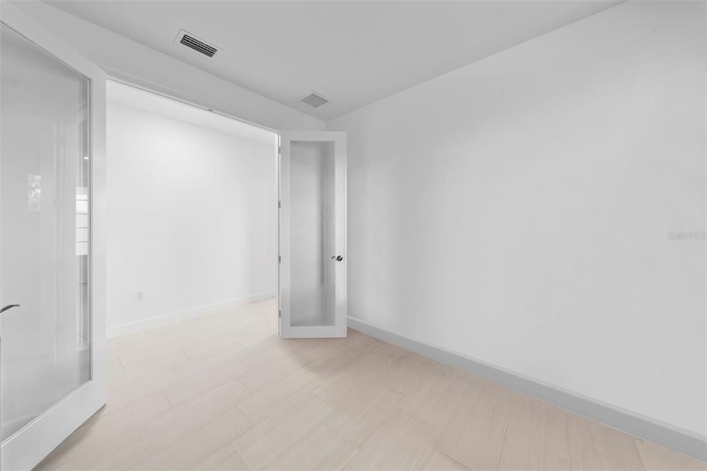 For Sale: $499,000 (3 beds, 2 baths, 2056 Square Feet)