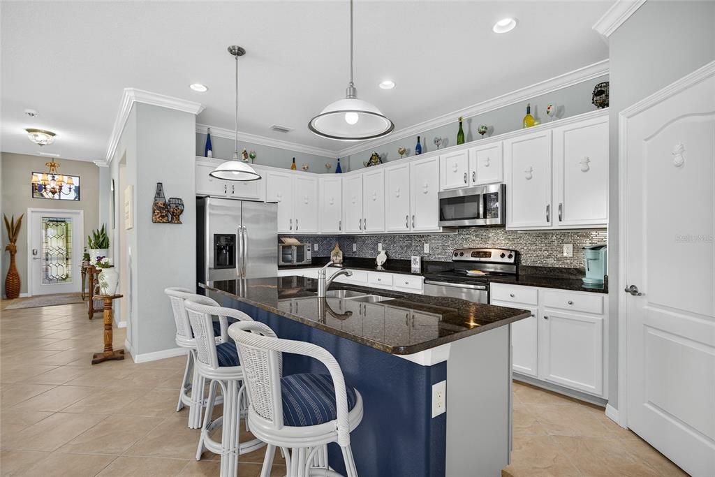 For Sale: $465,000 (4 beds, 3 baths, 2032 Square Feet)