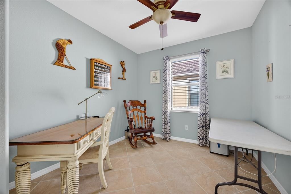 For Sale: $465,000 (4 beds, 3 baths, 2032 Square Feet)