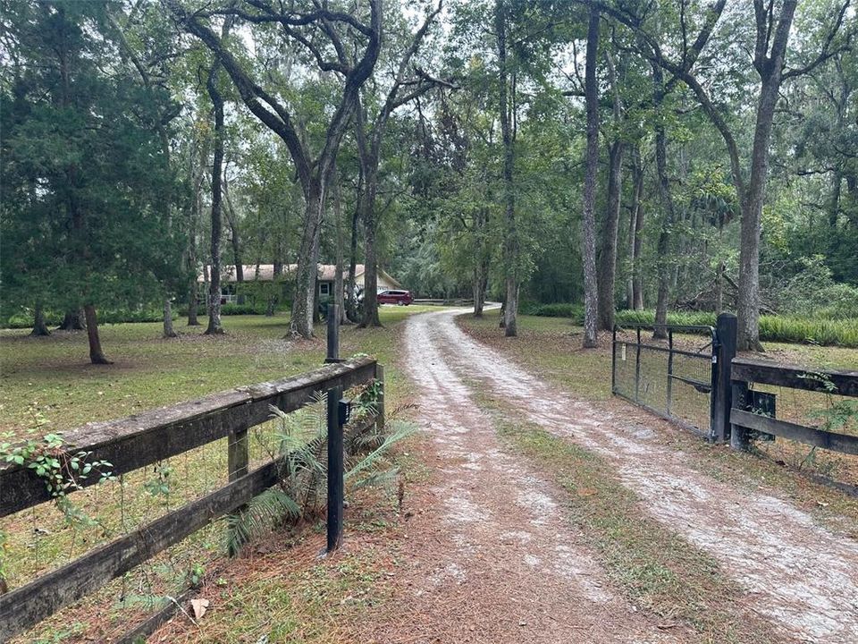 For Sale: $1,950,000 (0 beds, 0 baths, 4904 Square Feet)