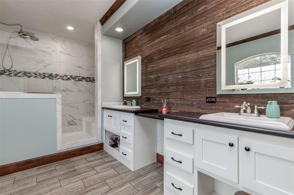 На продажу: $425,000 (4 спален, 3 ванн, 2535 Квадратных фут)