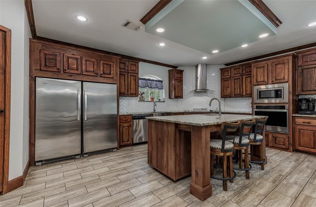 На продажу: $425,000 (4 спален, 3 ванн, 2535 Квадратных фут)