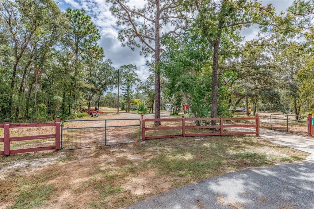 На продажу: $425,000 (4 спален, 3 ванн, 2535 Квадратных фут)