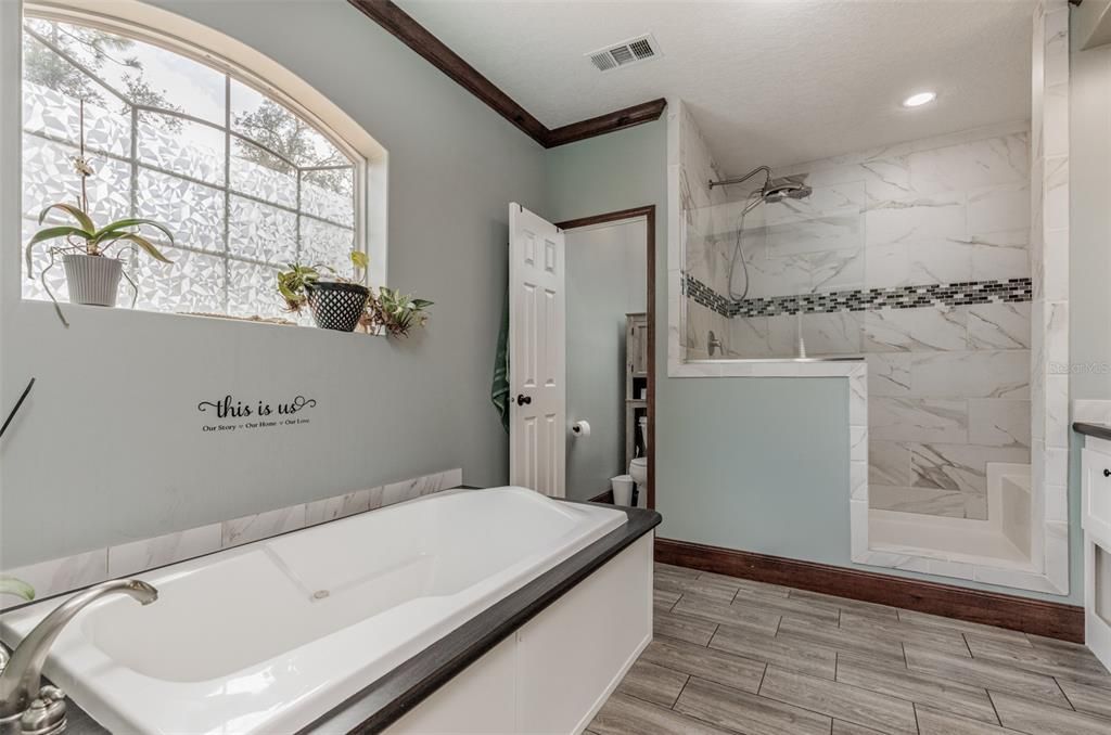 На продажу: $425,000 (4 спален, 3 ванн, 2535 Квадратных фут)