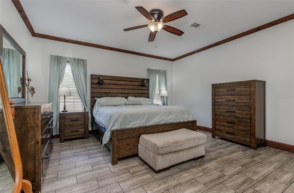 На продажу: $425,000 (4 спален, 3 ванн, 2535 Квадратных фут)