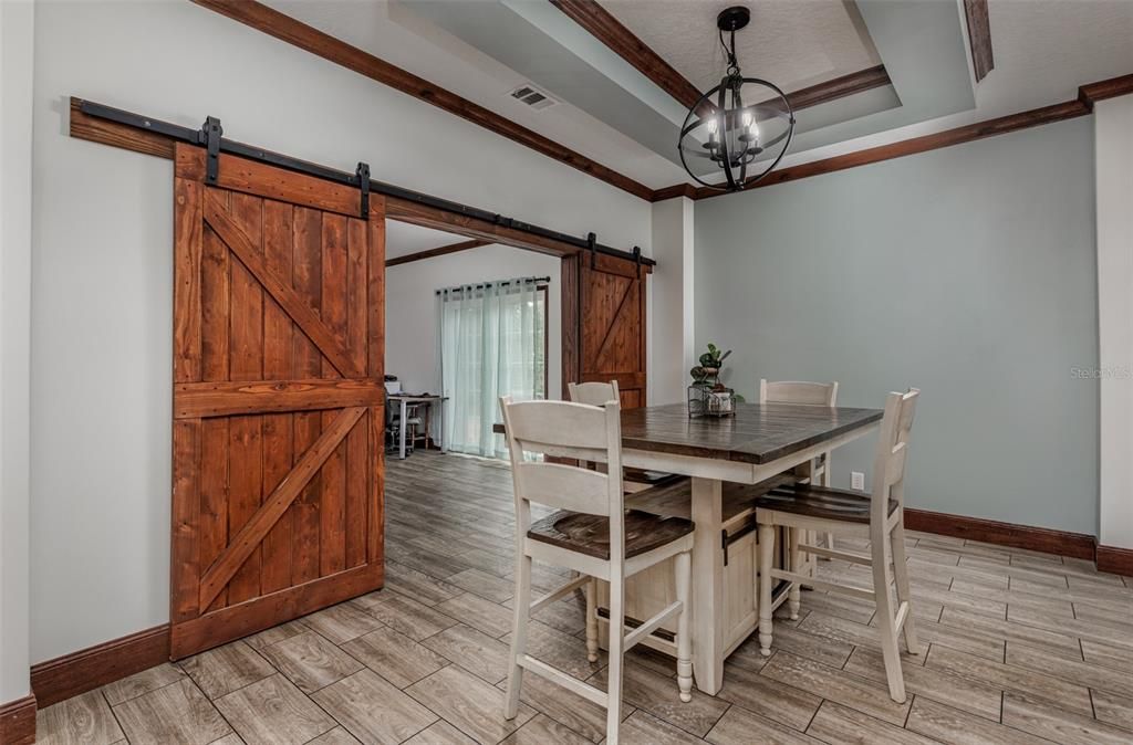 На продажу: $425,000 (4 спален, 3 ванн, 2535 Квадратных фут)