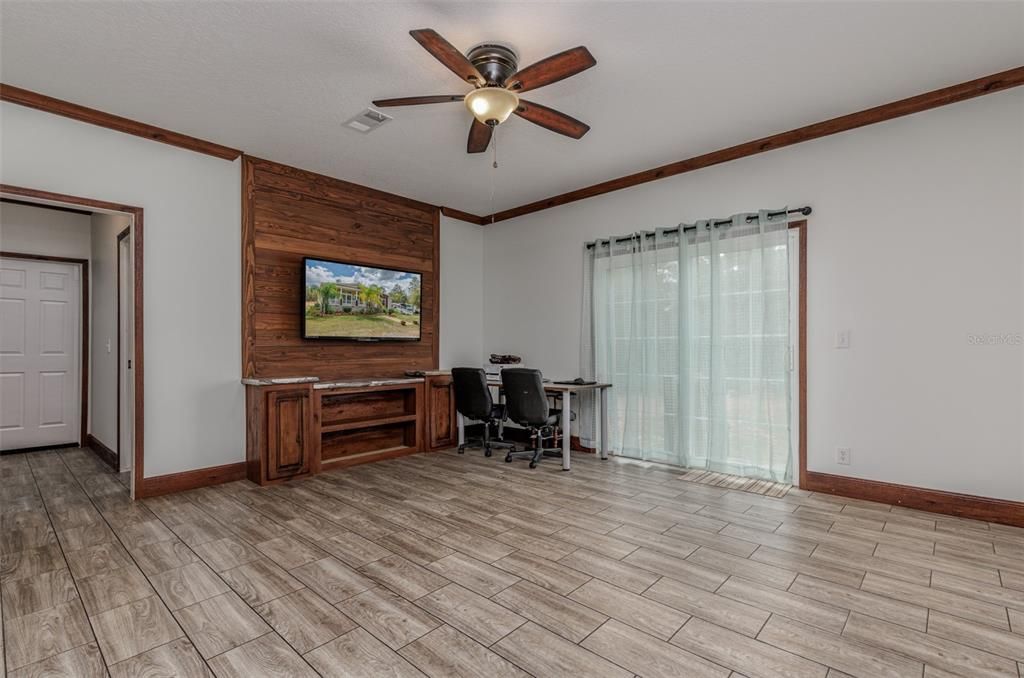 На продажу: $425,000 (4 спален, 3 ванн, 2535 Квадратных фут)