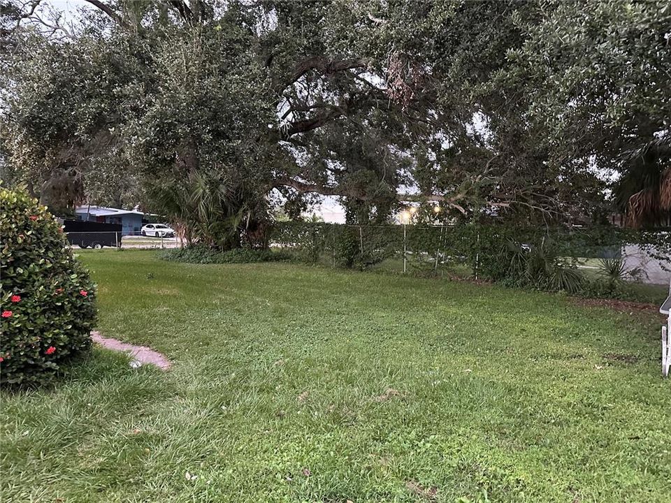 For Rent: $1,350 (1 beds, 1 baths, 674 Square Feet)