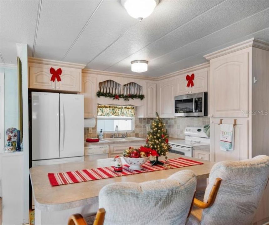 На продажу: $125,000 (2 спален, 2 ванн, 1080 Квадратных фут)