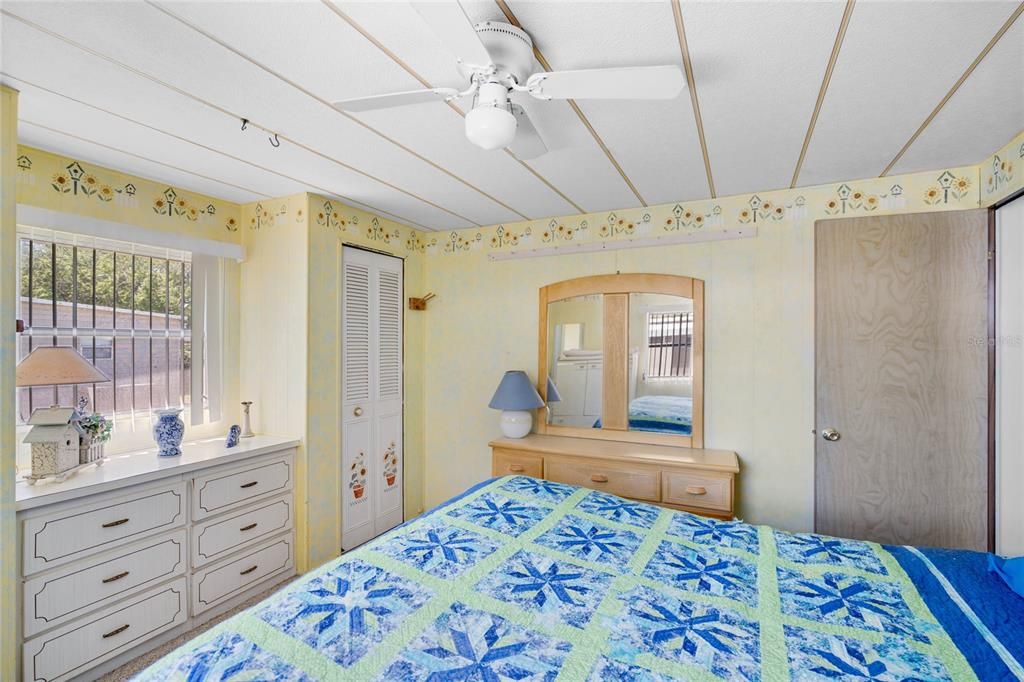 На продажу: $125,000 (2 спален, 2 ванн, 1080 Квадратных фут)