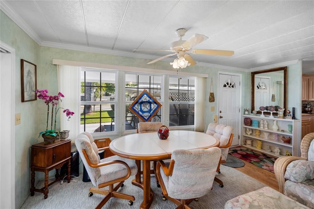 На продажу: $125,000 (2 спален, 2 ванн, 1080 Квадратных фут)