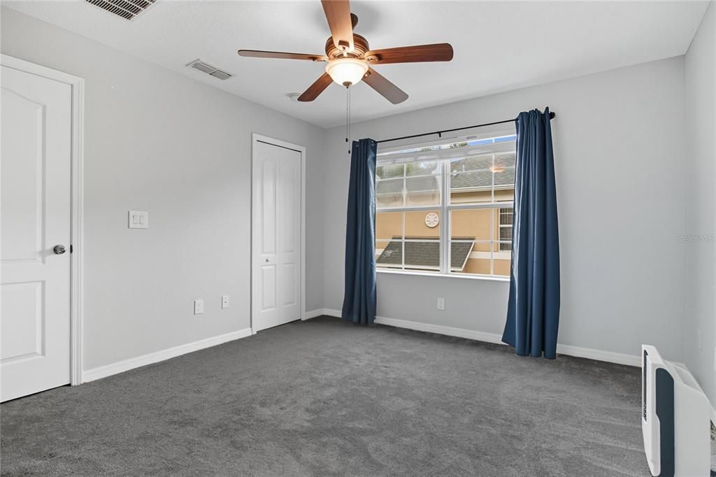 En Venta: $259,900 (3 camas, 2 baños, 1372 Pies cuadrados)