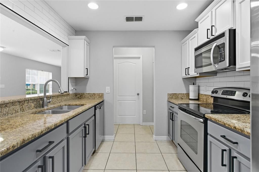 En Venta: $259,900 (3 camas, 2 baños, 1372 Pies cuadrados)