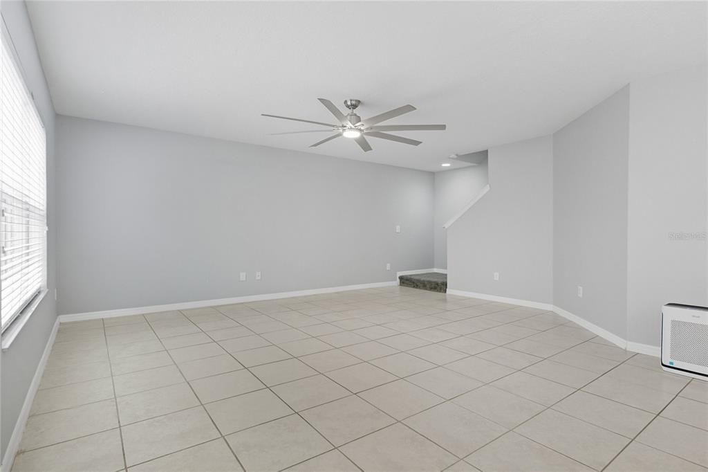 En Venta: $259,900 (3 camas, 2 baños, 1372 Pies cuadrados)