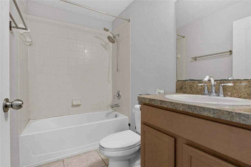 En Venta: $259,900 (3 camas, 2 baños, 1372 Pies cuadrados)