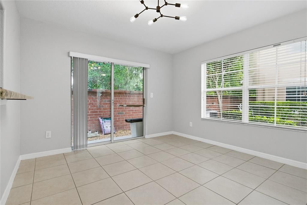 En Venta: $259,900 (3 camas, 2 baños, 1372 Pies cuadrados)