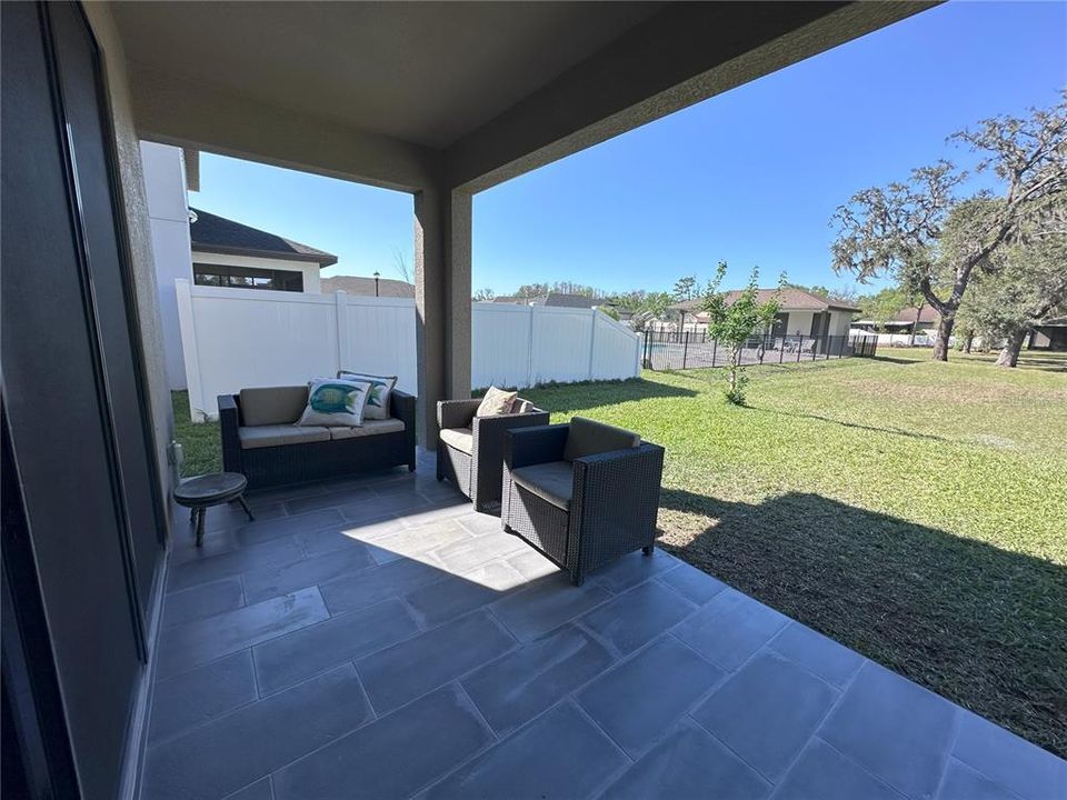 For Sale: $489,000 (4 beds, 3 baths, 2052 Square Feet)