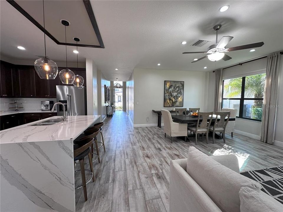 For Sale: $489,000 (4 beds, 3 baths, 2052 Square Feet)