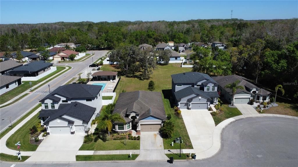 For Sale: $489,000 (4 beds, 3 baths, 2052 Square Feet)