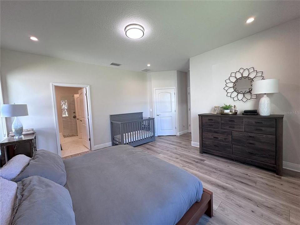 For Sale: $489,000 (4 beds, 3 baths, 2052 Square Feet)