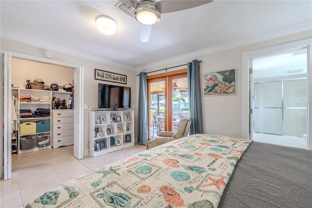 For Sale: $515,000 (3 beds, 2 baths, 1554 Square Feet)