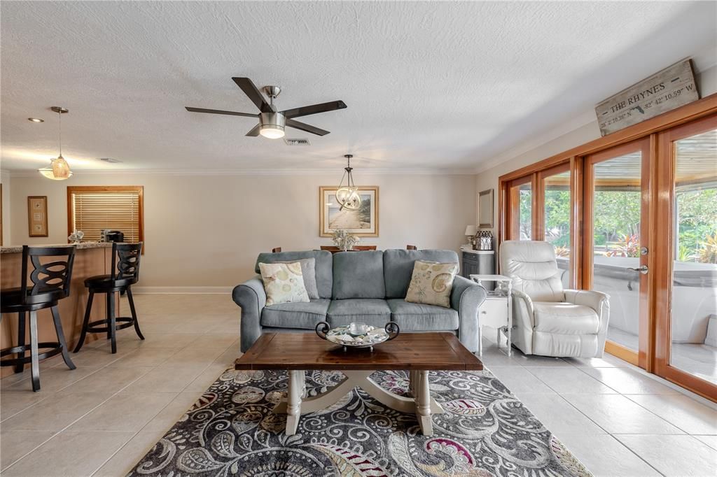 For Sale: $515,000 (3 beds, 2 baths, 1554 Square Feet)