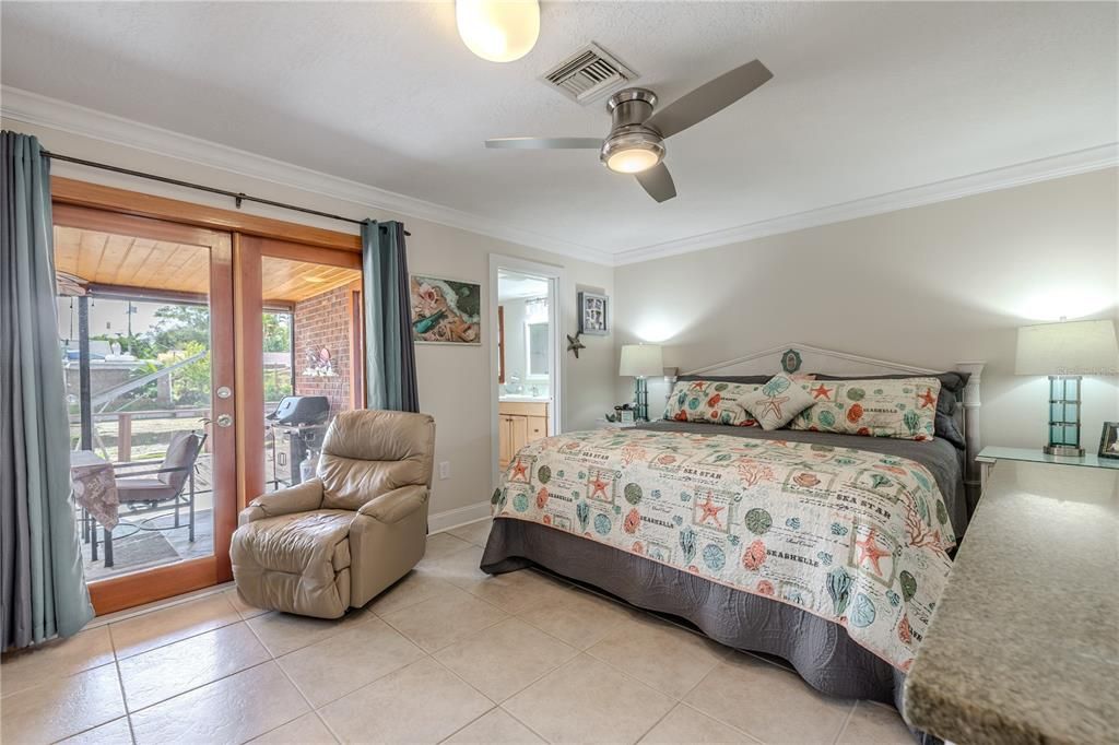 For Sale: $515,000 (3 beds, 2 baths, 1554 Square Feet)