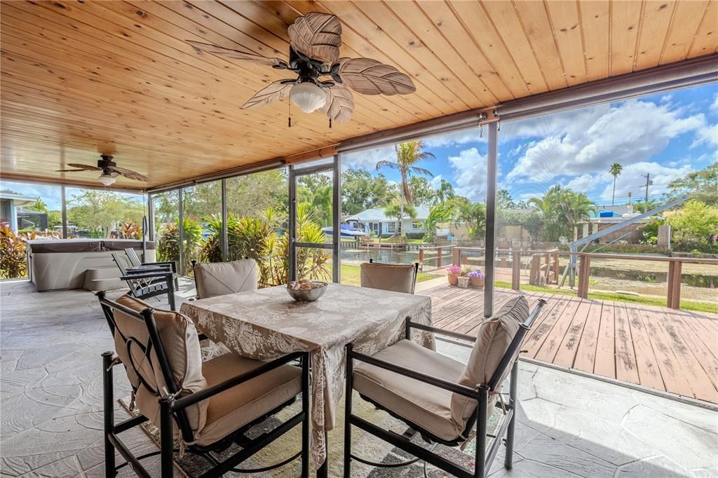 For Sale: $515,000 (3 beds, 2 baths, 1554 Square Feet)