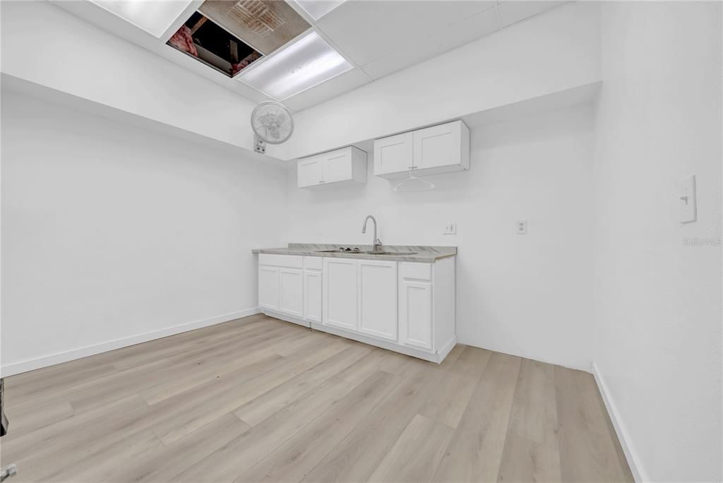 For Sale: $1,400,000 (0 beds, 0 baths, 4688 Square Feet)