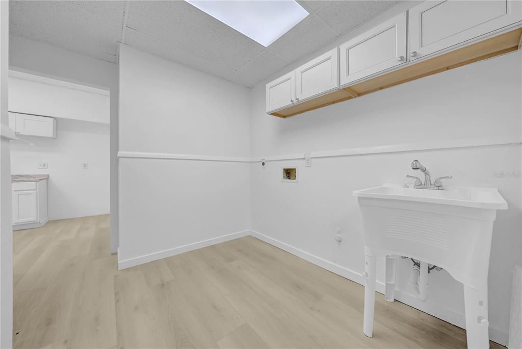 For Sale: $1,400,000 (0 beds, 0 baths, 4688 Square Feet)