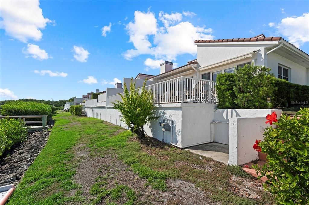 出租: $11,500 (3 贝兹, 3 浴室, 3101 平方英尺)