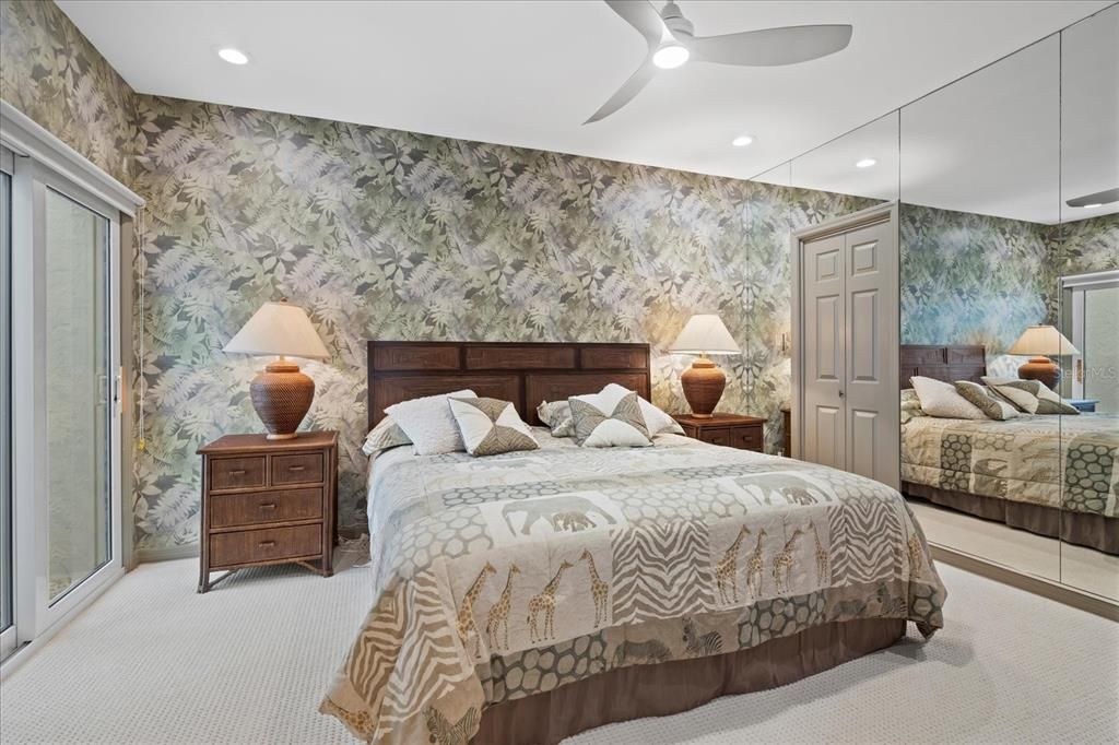 出租: $11,500 (3 贝兹, 3 浴室, 3101 平方英尺)