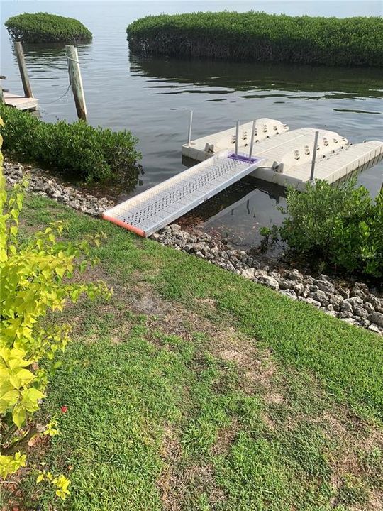 出租: $11,500 (3 贝兹, 3 浴室, 3101 平方英尺)