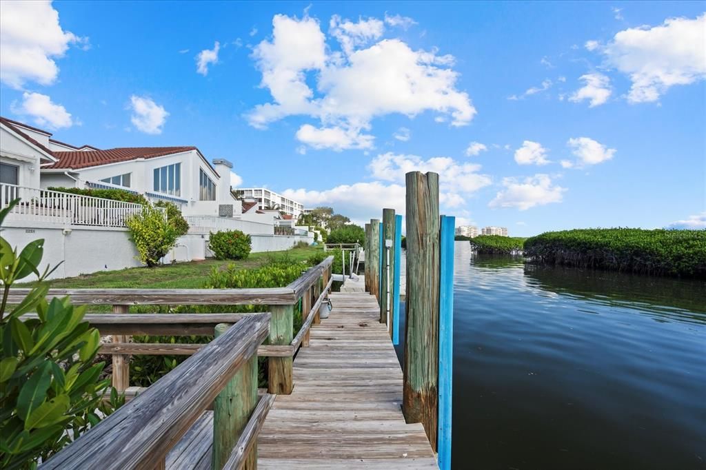 出租: $11,500 (3 贝兹, 3 浴室, 3101 平方英尺)