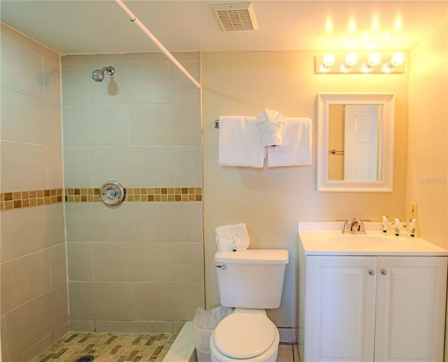 На продажу: $500,000 (1 спален, 1 ванн, 577 Квадратных фут)