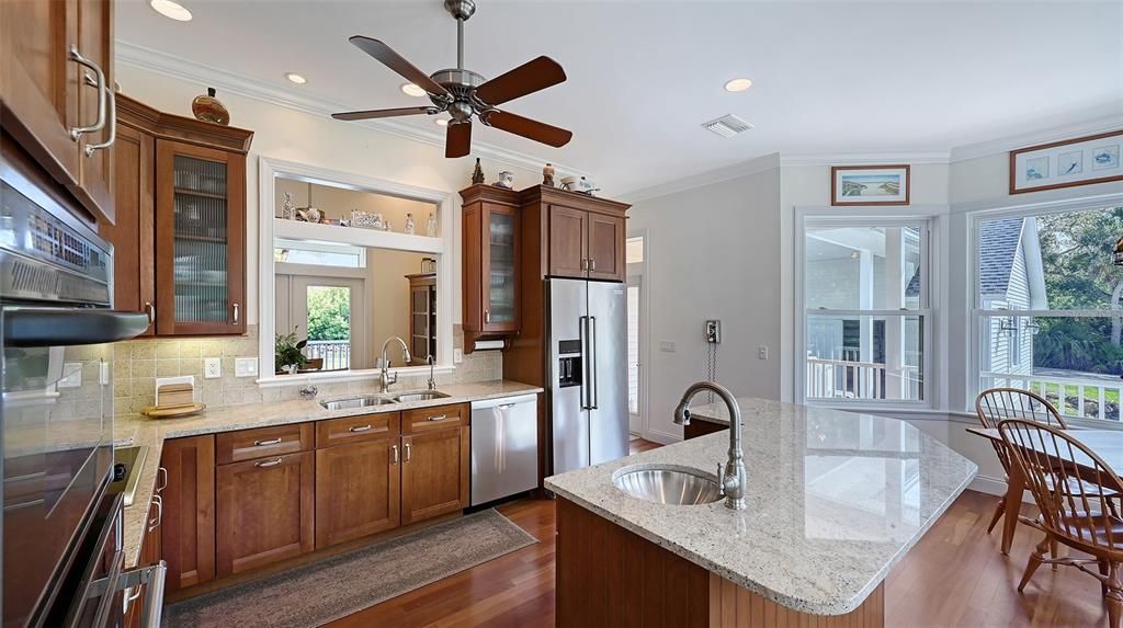 Active With Contract: $924,995 (3 beds, 2 baths, 2018 Square Feet)