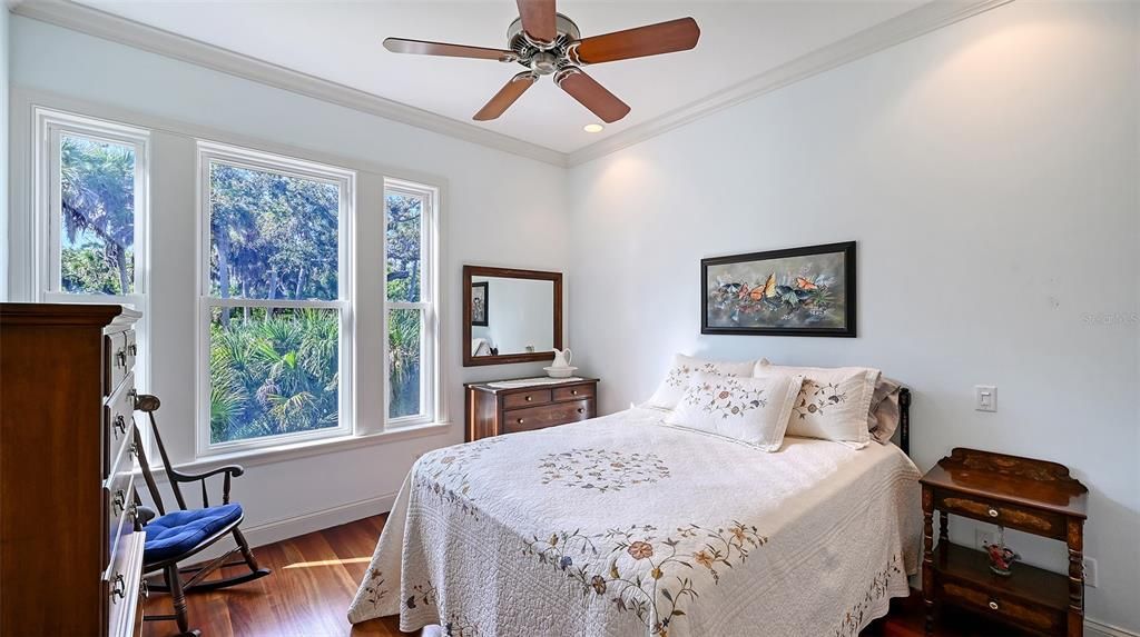 Active With Contract: $924,995 (3 beds, 2 baths, 2018 Square Feet)