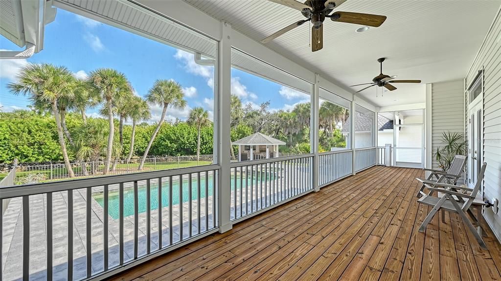 Active With Contract: $924,995 (3 beds, 2 baths, 2018 Square Feet)