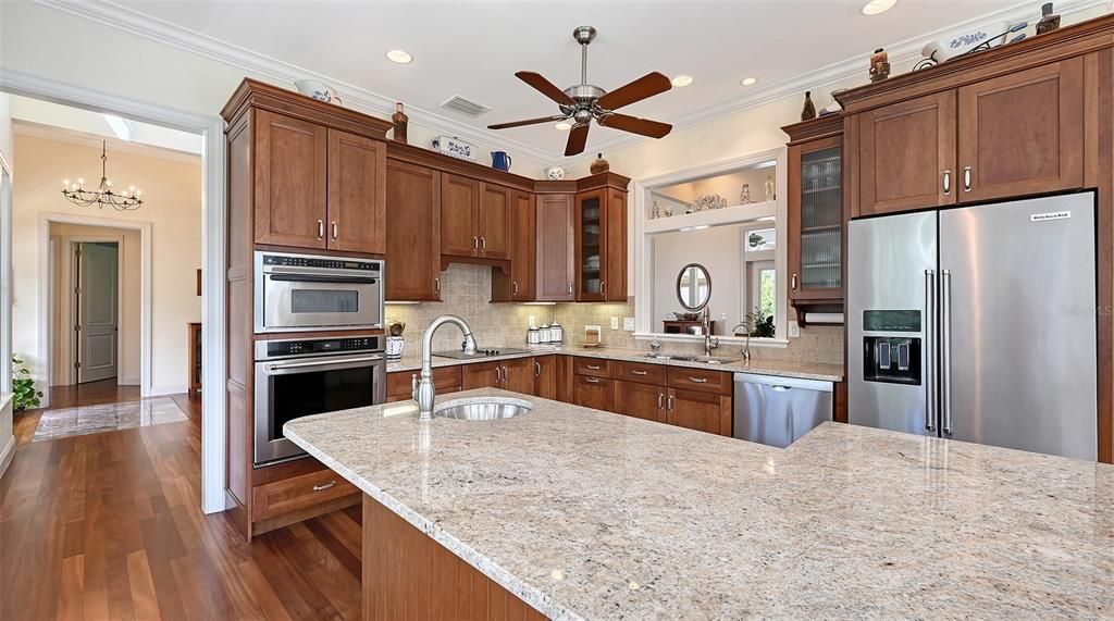 Active With Contract: $924,995 (3 beds, 2 baths, 2018 Square Feet)