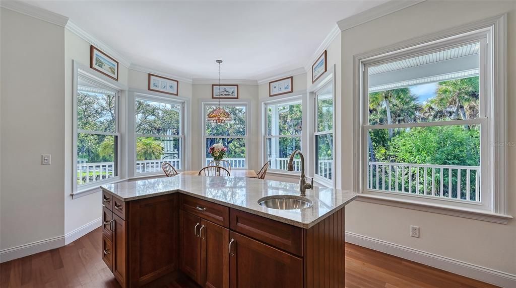 Active With Contract: $924,995 (3 beds, 2 baths, 2018 Square Feet)