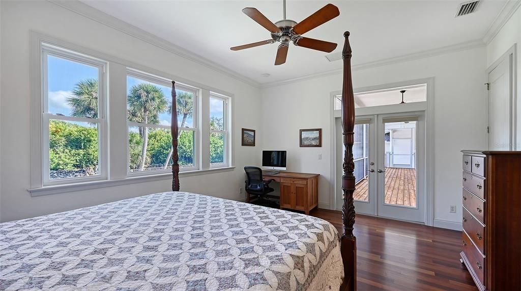 Active With Contract: $924,995 (3 beds, 2 baths, 2018 Square Feet)