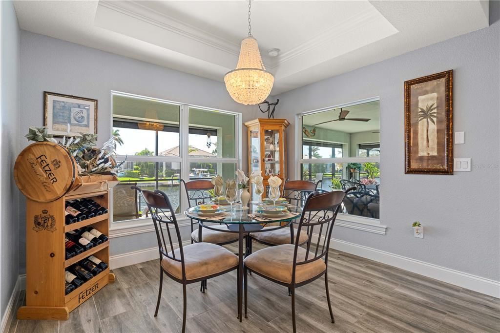 待售: $925,000 (3 贝兹, 2 浴室, 1809 平方英尺)